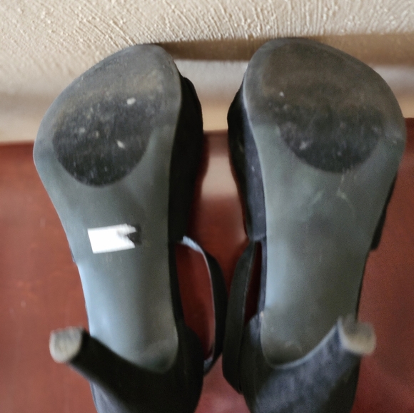 Torrid Cross strap platform heels - Picture 4 of 5